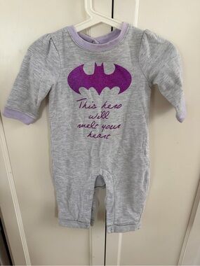 batgirl Batman 6-12m One-Piece Romper with Bat Graphic